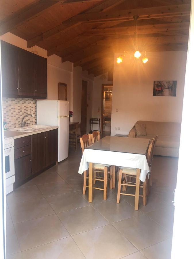 Zotos Studios Vassiliki Esterno foto