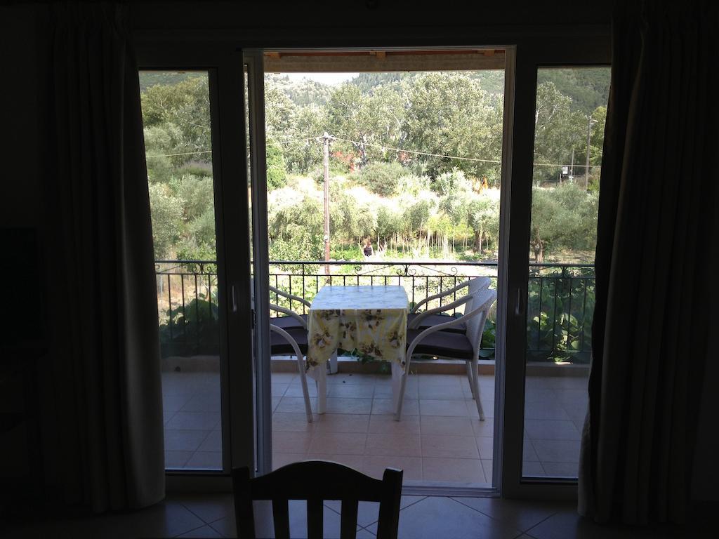 Zotos Studios Vassiliki Esterno foto
