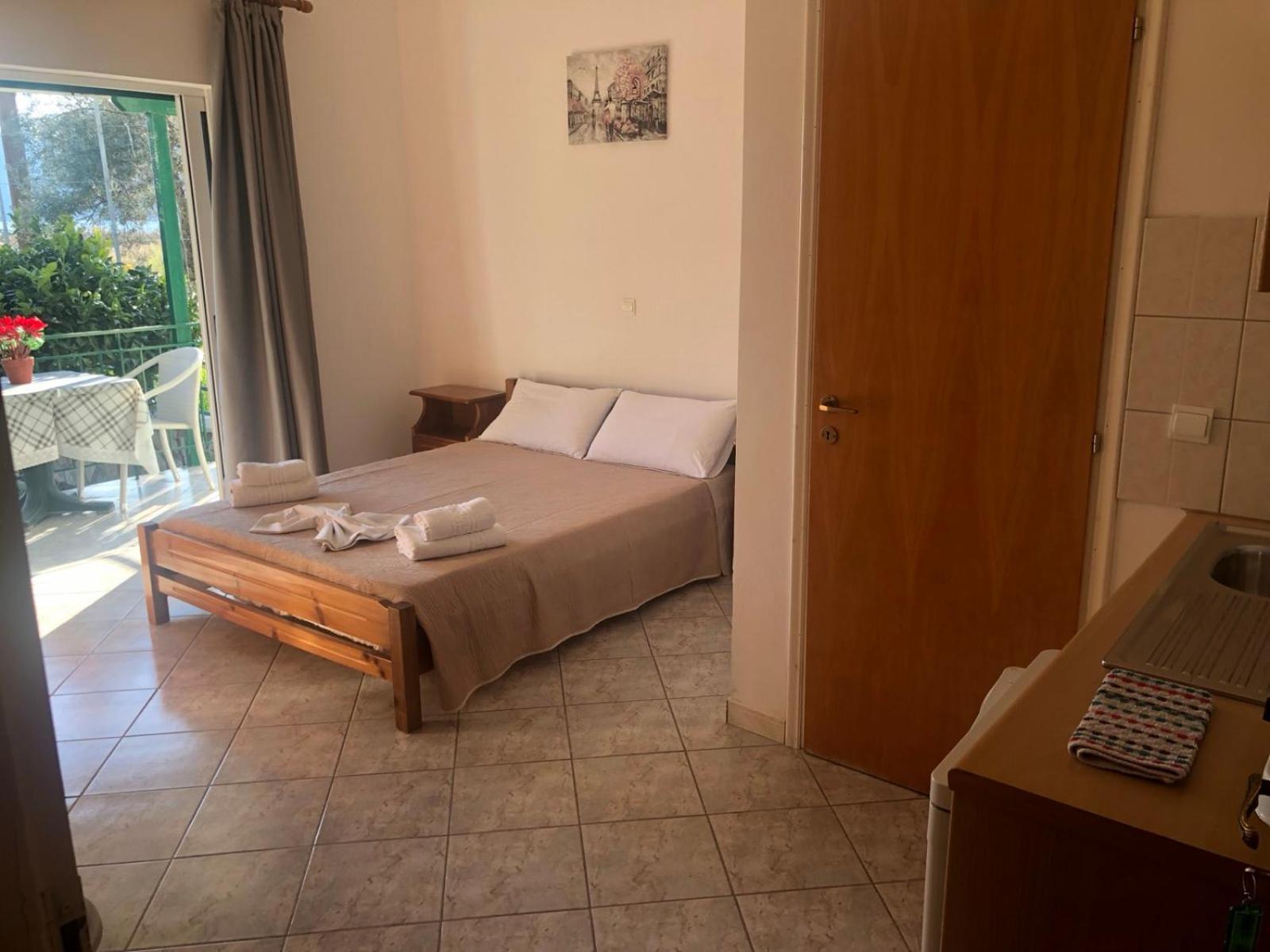 Zotos Studios Vassiliki Esterno foto